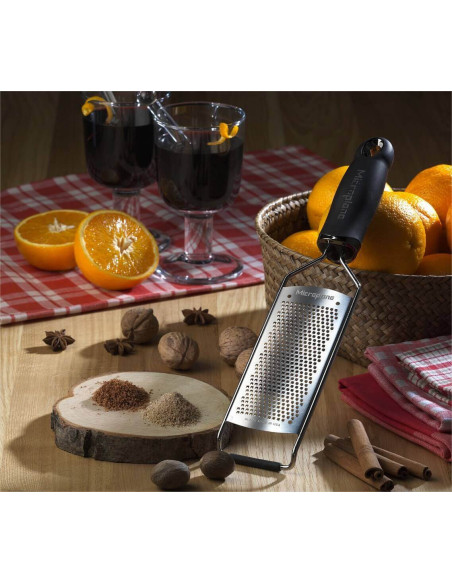 Microplane Gourmet finkornig rasp svart handtag