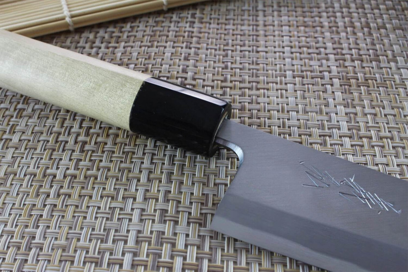Faca mioroshi japonesa Yoshihiro Jyosaku White 2 de aço de 18 cm feita à mão