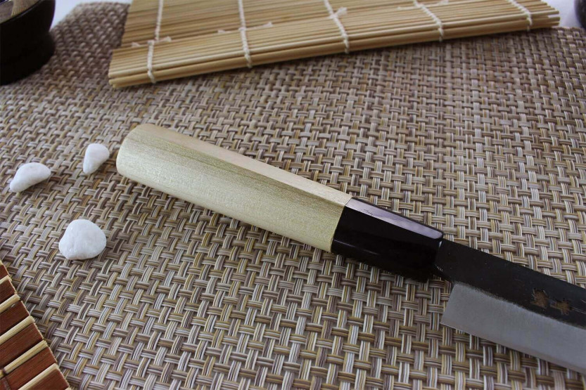 Yoshihiro White 2 teräs 15cm käsintehty japanilainen yleispuukko