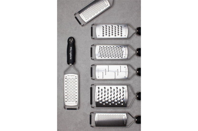 Ralador Microplane Gourmet extra grosso com cabo preto