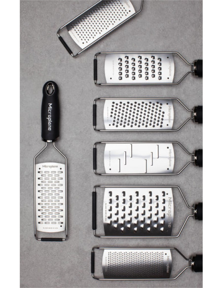 Ralador Microplane Gourmet extra grosso com cabo preto