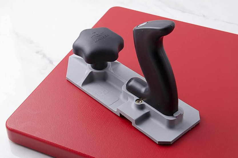 Matfer polyethylene board scraper - Board care