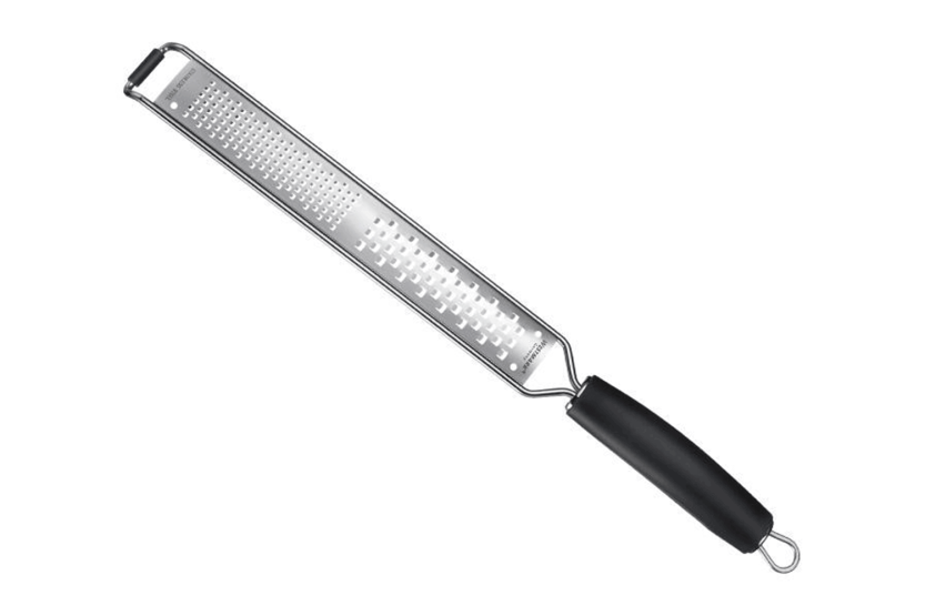 Westmark Technicus Pro kaksoisraspeli, jossa on hieno ja keskikokoinen ruostumattomasta teräksestä valmistettu terä.