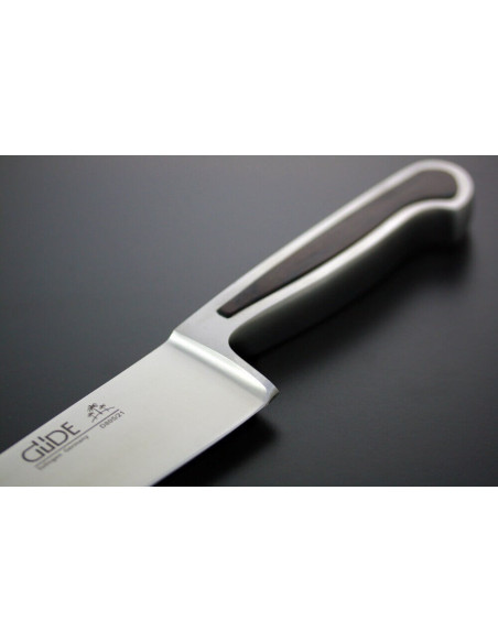 Faca de chef forjada Delta Güde 21 cm