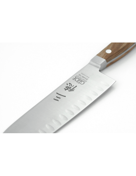 Güde Alpha Olive 18 cm con fossette coltello santoku in acciaio forgiato