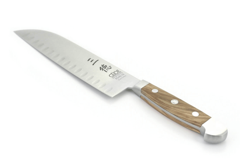 Güde Alpha Olive 18 cm con fossette coltello santoku in acciaio forgiato