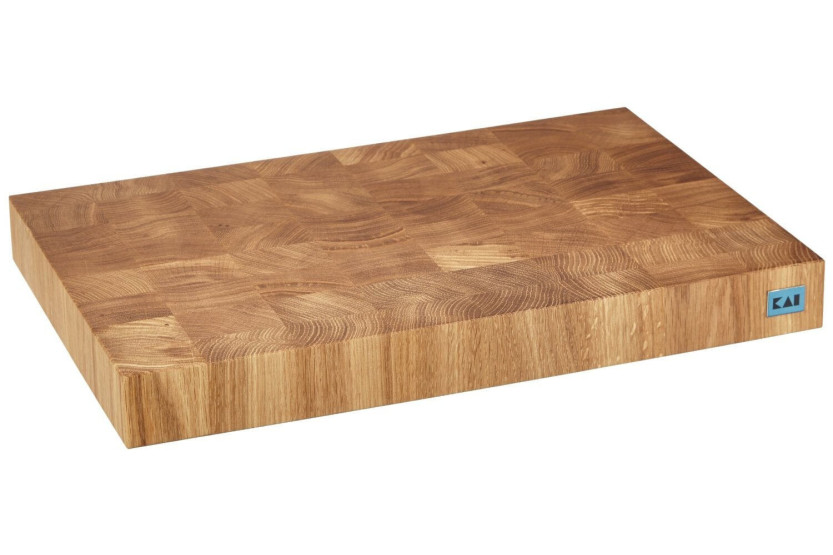 Tabla de cortar de roble KAI 39x26cm con pies antideslizantes