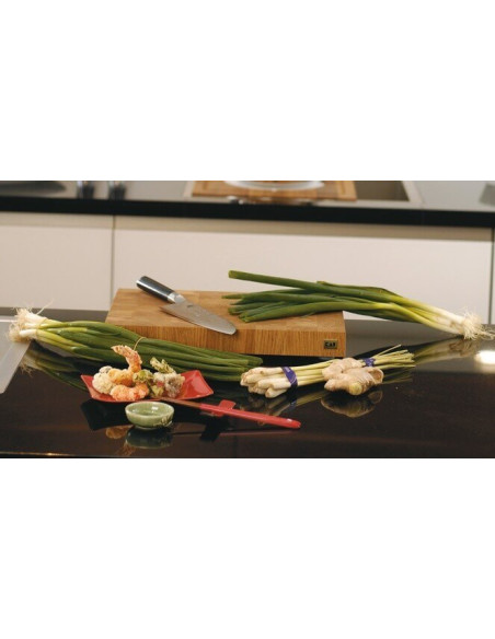 Tagliere KAI in rovere 39x26cm con piedini antiscivolo