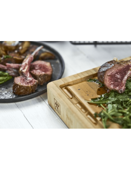 Zwilling bamboo cutting board 35 x 25 cm