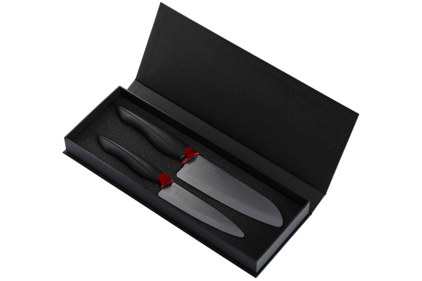Caja regalo KYOCERA de 2 cuchillos cerámicos de alta gama con hojas negras