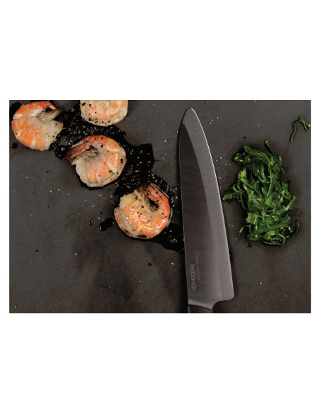 Cuchillo de cocinero Kyocera con hoja de cerámica negra de 18 cm