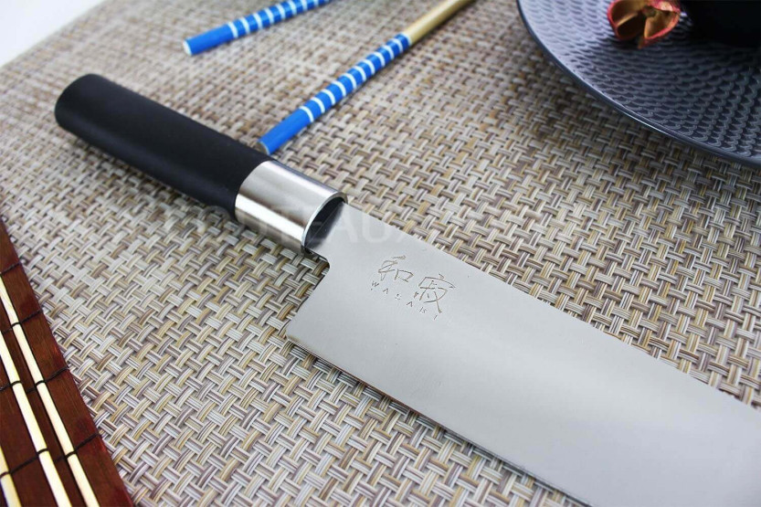 KAI Wasabi Cuchillo de cocinero japonés negro, 20 cm de hoja