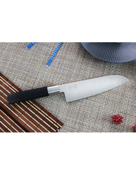 KAI Wasabi Zwart Japans santoku mes 16,5cm lemmet