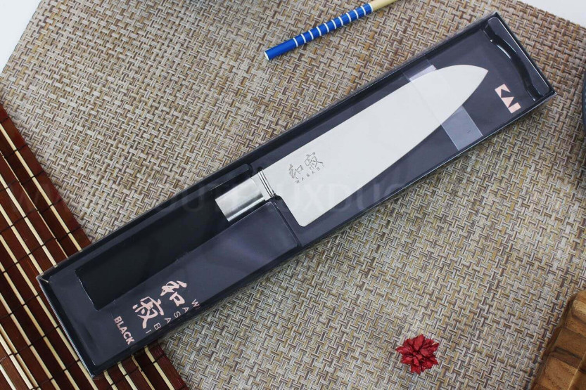KAI Wasabi Musta Japanilainen santoku veitsi 16.5cm terä
