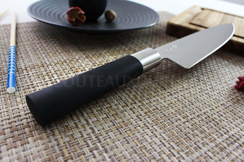 KAI Wasabi Musta Japanilainen santoku veitsi 16.5cm terä