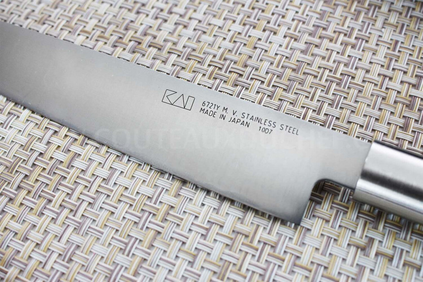 KAI Wasabi Black Japanese Yanagiba knife 21cm blade