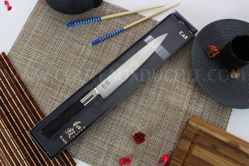 KAI Wasabi Nero Coltello yanagiba giapponese Coltello yanagiba, lama da 21 cm