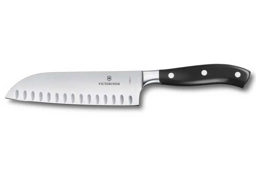 Victorinox Grand Maître Cuchillo santoku con borde granton 17cm