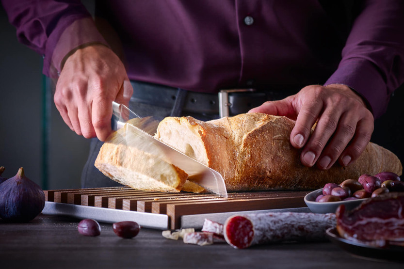 Wüsthof Classic Ikon smedet brødkniv 20 cm