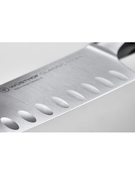 Cuchillo santoku forjado Wüsthof Classic Ikon con hoja con borde grantonde 17 cm