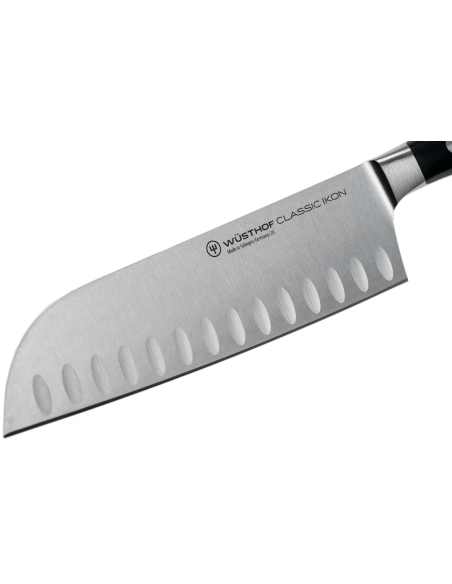 Cuchillo santoku forjado Wüsthof Classic Ikon con hoja con borde grantonde 17 cm
