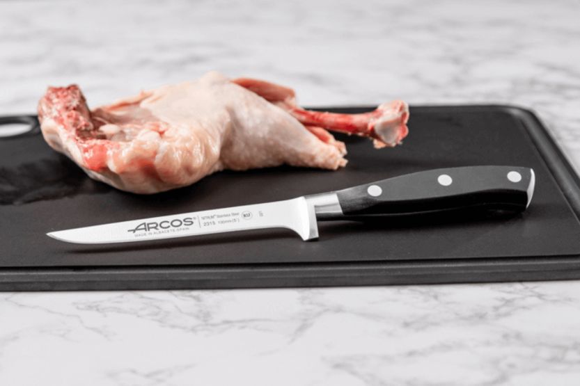 Arcos Riviera udbeningskniv i smedet stål 13 cm