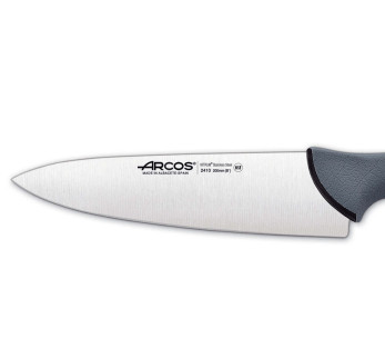 Cuchillo de cocinero profesional Arcos Colour Prof 241000 con hoja de 20 cm y mango de PP 2