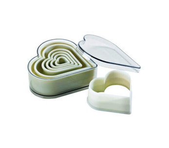 Box mit 7 professionellen Ausstechformen aus Polyglas in einfarbiger Herzform