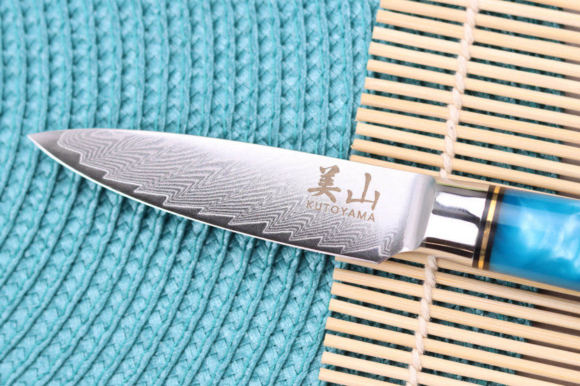 Kutoyama Damascus paring knife 8cm blue resin handle