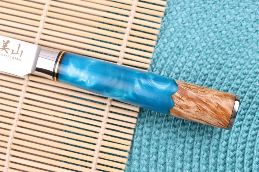 Faca de aparar Kutoyama Damascus, 8 cm, cabo de resina azul
