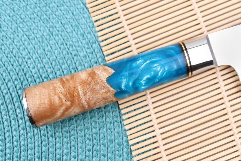 Cuchillo de cocinero de Damasco Kutoyama de 20 cm con mango de resina azul