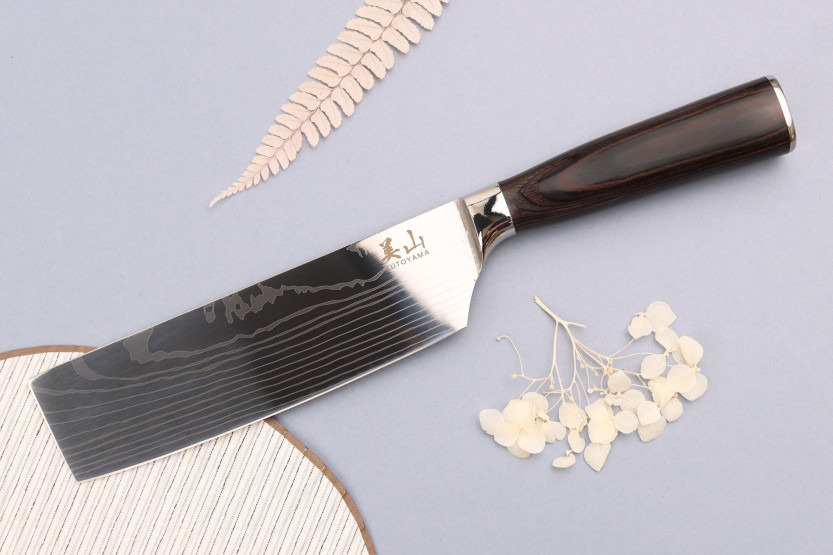 nakiri kniv 17cm Kutoyama Svart Packningskit