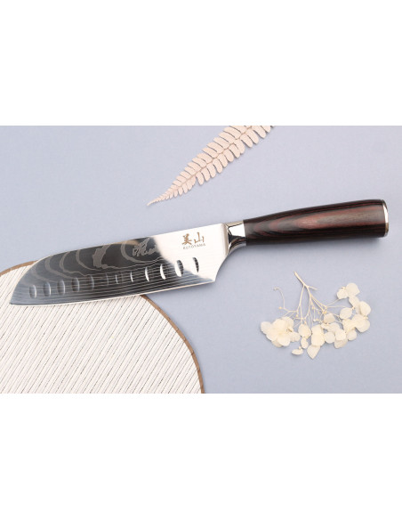 faca santoku 17cm com convinhas Kutoyama Preto Pakka