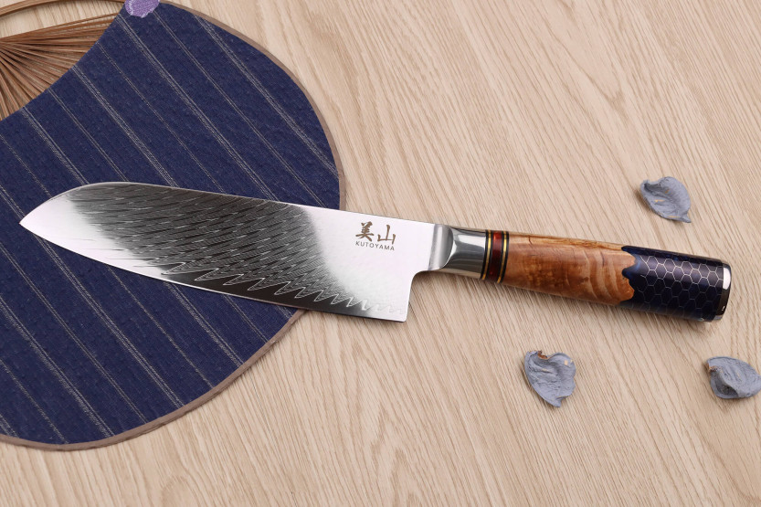 santokumesser 17cm Kutoyama Damast Griff mit Wabenmuster