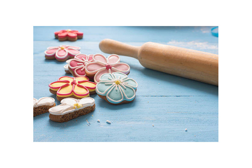 Box of 8 uni flower-shaped cutters POLYGLASS professional
