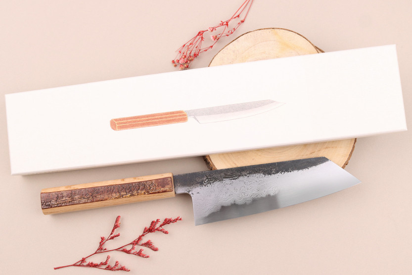 Hado Sumi B1D 18 cm japansk bunka-kniv med håndtag af kirsebærtræ