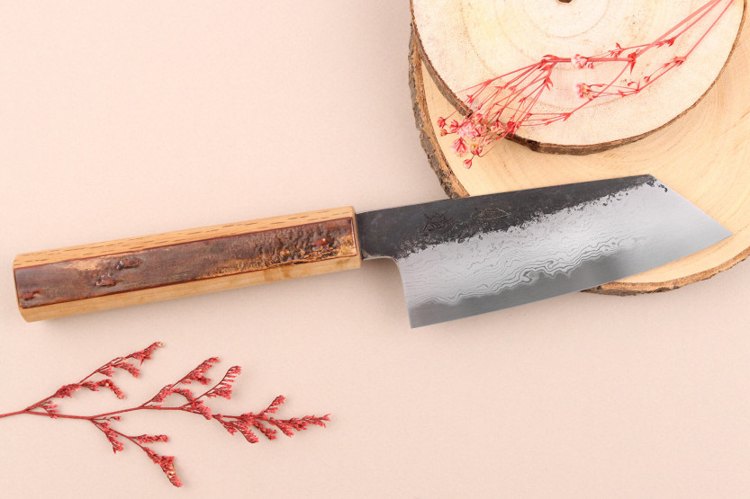 Faca ko bunka de 13,5 cm Hado Sumi B1D cabo em madeira de cerejeira feito à mão no Japão