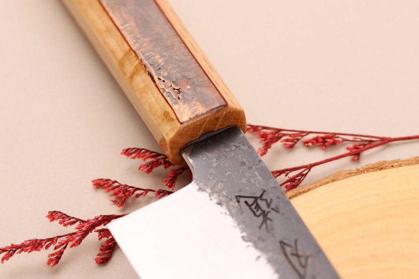 Faca ko bunka de 13,5 cm Hado Sumi B1D cabo em madeira de cerejeira feito à mão no Japão
