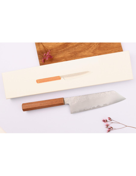Faca bunka japonesa artesanal Hado Shiosai SG2 de 18 cm