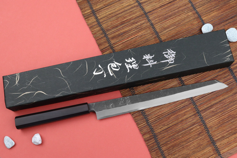 Kanagiba kiritsuke 27cm Hatsukokoro Shirasagi ebbenhouten handvat japans handgemaakt mes