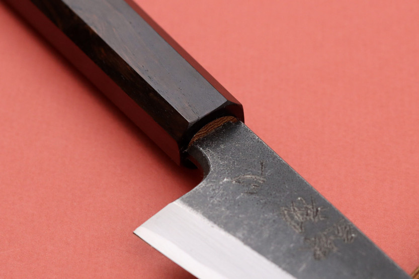Hatsukokoro Shirasagi 15 cm Honesuki coltello giapponese artigianale manico in ebano