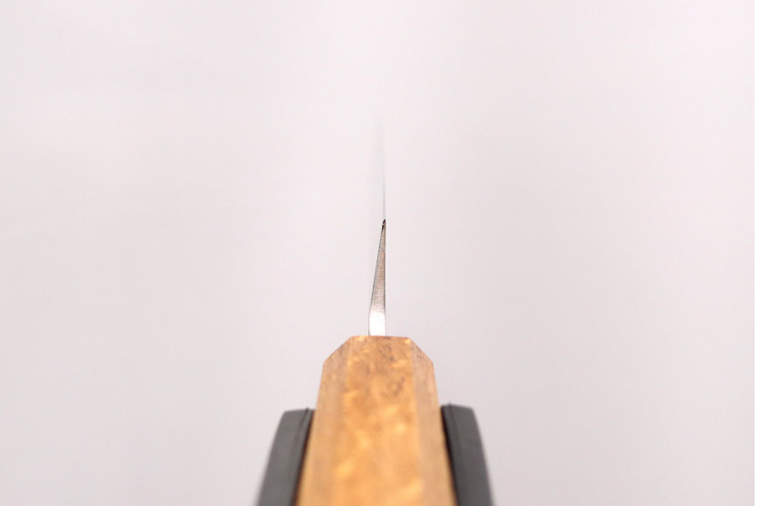 Tsunehisa AUS-8 27 cm japansk yanagibakniv med egetræshåndtag