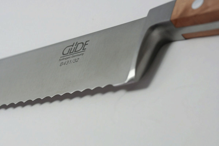Faca para pão Güde Alpha Poire 32cm em aço forjado