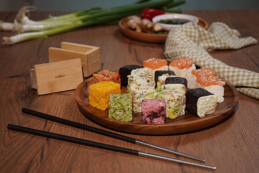 Cubo di sushi Cookut + libretto di 100 ricette