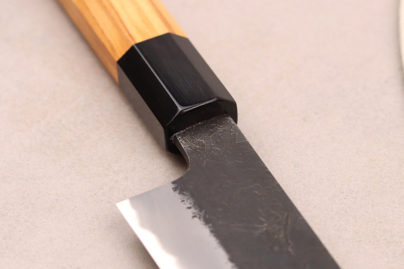 Hinoura Mutsumi Ajikataya Sort Nashiji 27 cm sujihiki japansk håndlavet kniv