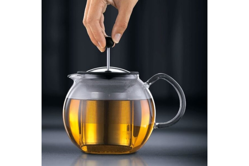 Bodum Assam Kolben-Teekanne mit Edelstahlfilter - 1.5L 12 Tassen