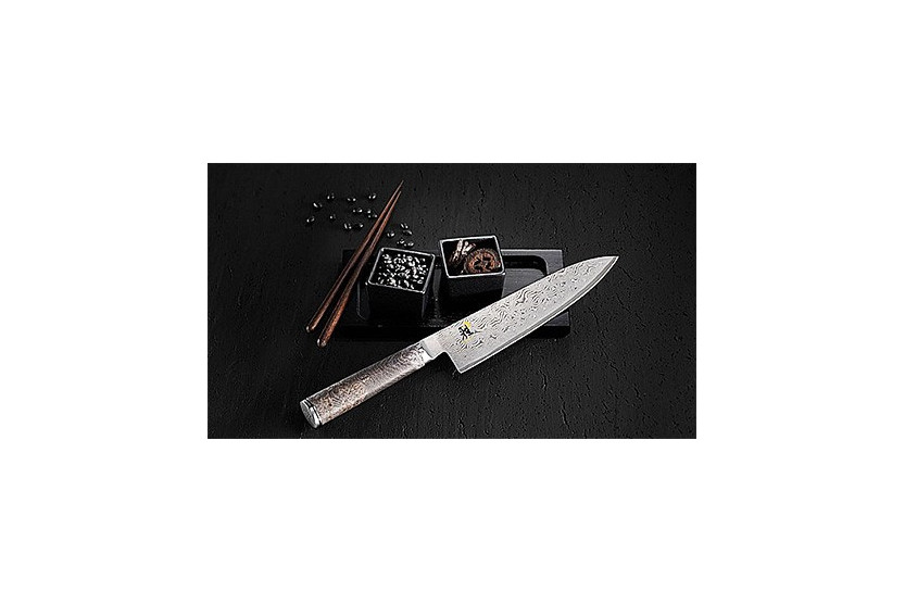 Gyuto Miyabi 5000MCD67 japanilainen veitsi 24cm 132 damascuskerrosta
