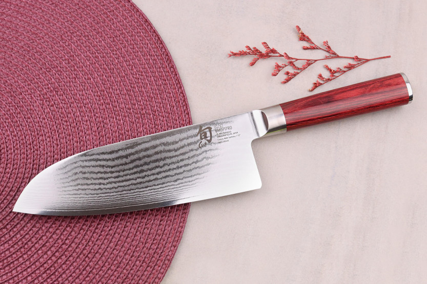 Kai Shun Classic santoku knife Red limited series 19cm blade