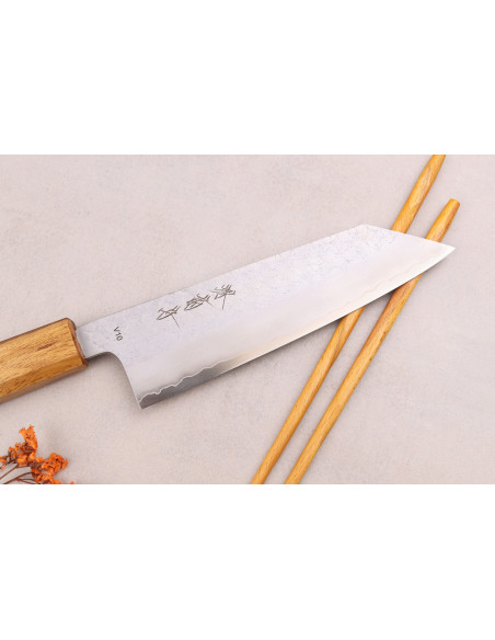 Sakai Kikumori TS10 16,5cm Japanese bunka knife in oak