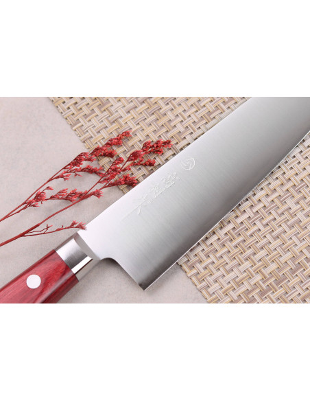 Cuchillo de cocinero tradicional japonés Takamura SGR 18cm acero SPG2